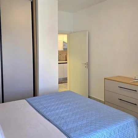 Apartment In 070 - Happy Golem (Tirana)