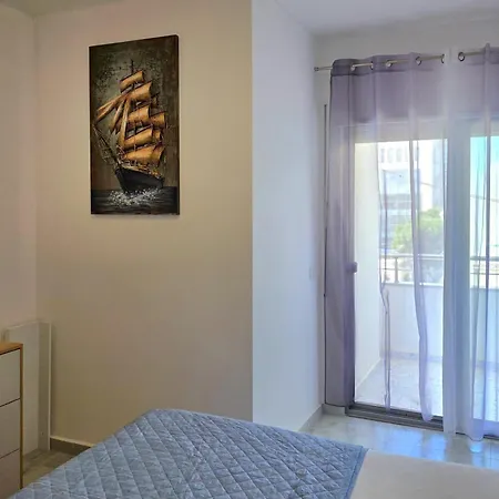 Apartment In 070 - Happy